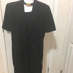 LeSuit 2 pc Suit pre-owned